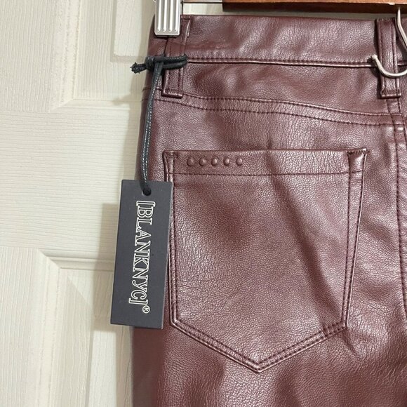 Blank NYC Women's NWT Burgundy Vegan Leather Mid Rise Skinny Pants Size 24 - Picture 4 of 9